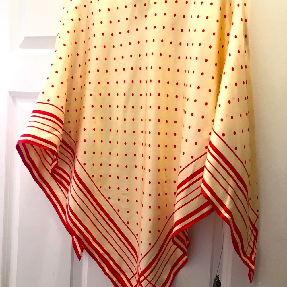Brand new 100% SILK ANNE KLEIN PONCHO. ONE SIZE!!